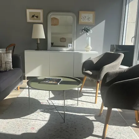 Le Jules Favre Apartmán *