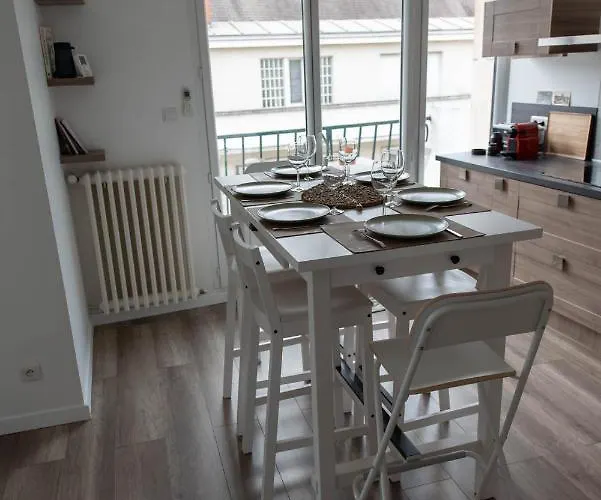 Le Jules Favre * Тур