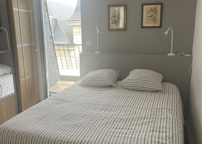 Le Jules Favre * Тур